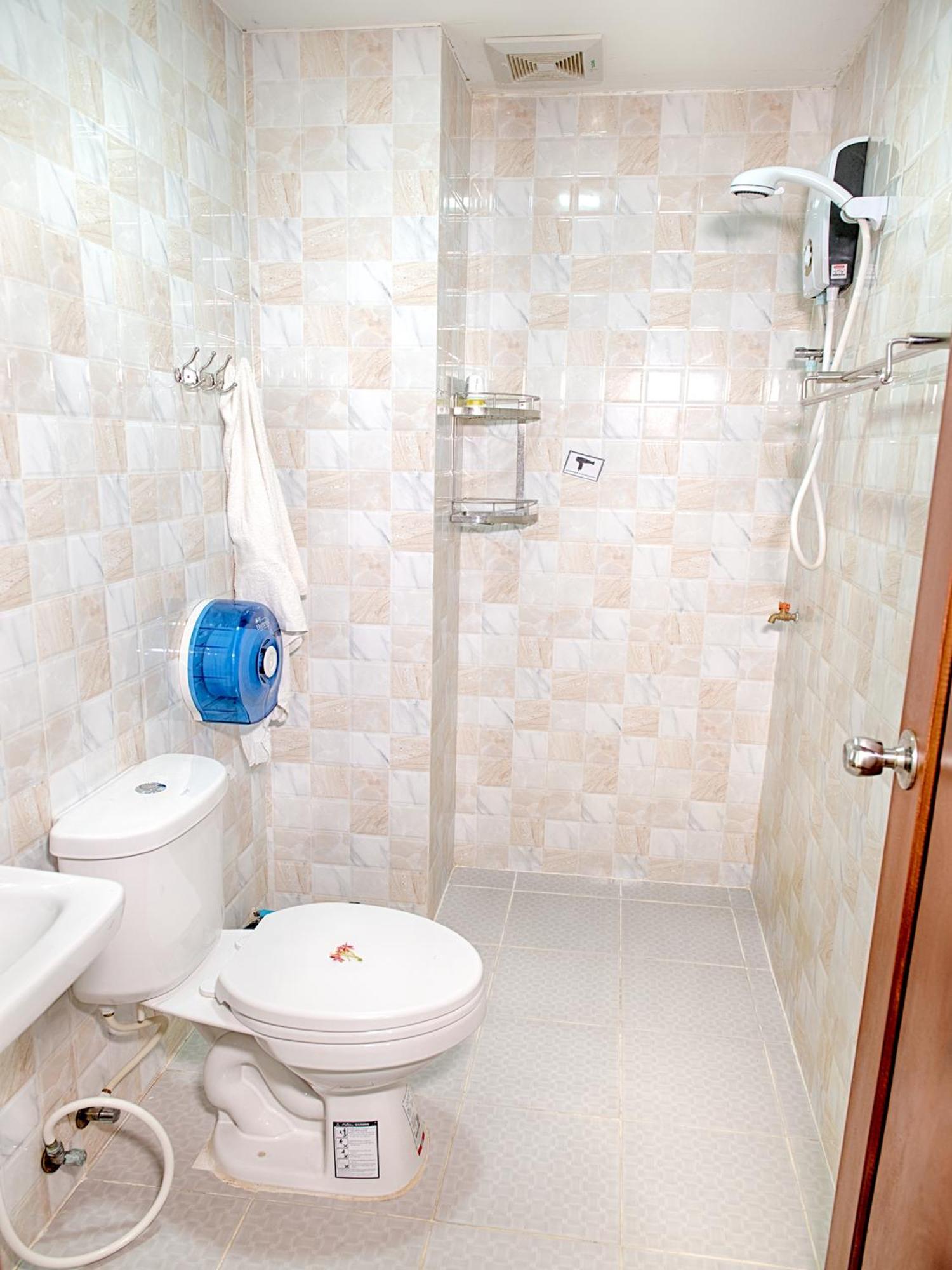 Dynsey Boutique Hotel Phnom Penh Exteriör bild