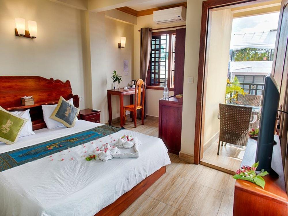 Dynsey Boutique Hotel Phnom Penh Exteriör bild