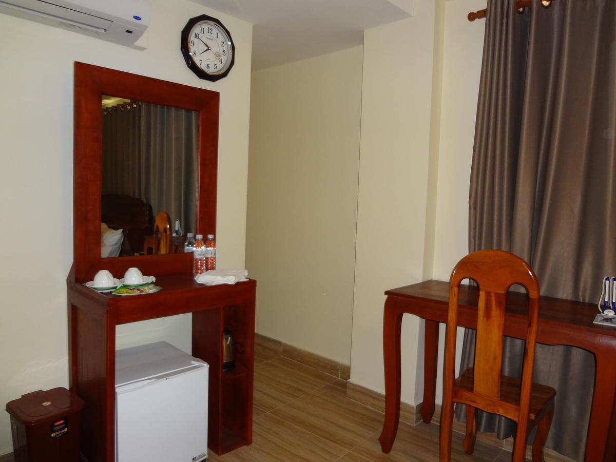Dynsey Boutique Hotel Phnom Penh Exteriör bild