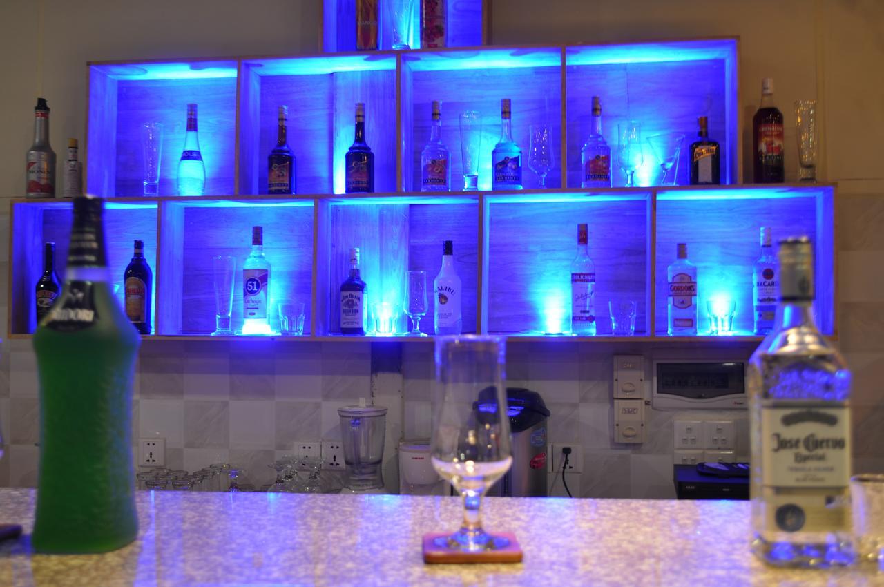 Dynsey Boutique Hotel Phnom Penh Exteriör bild