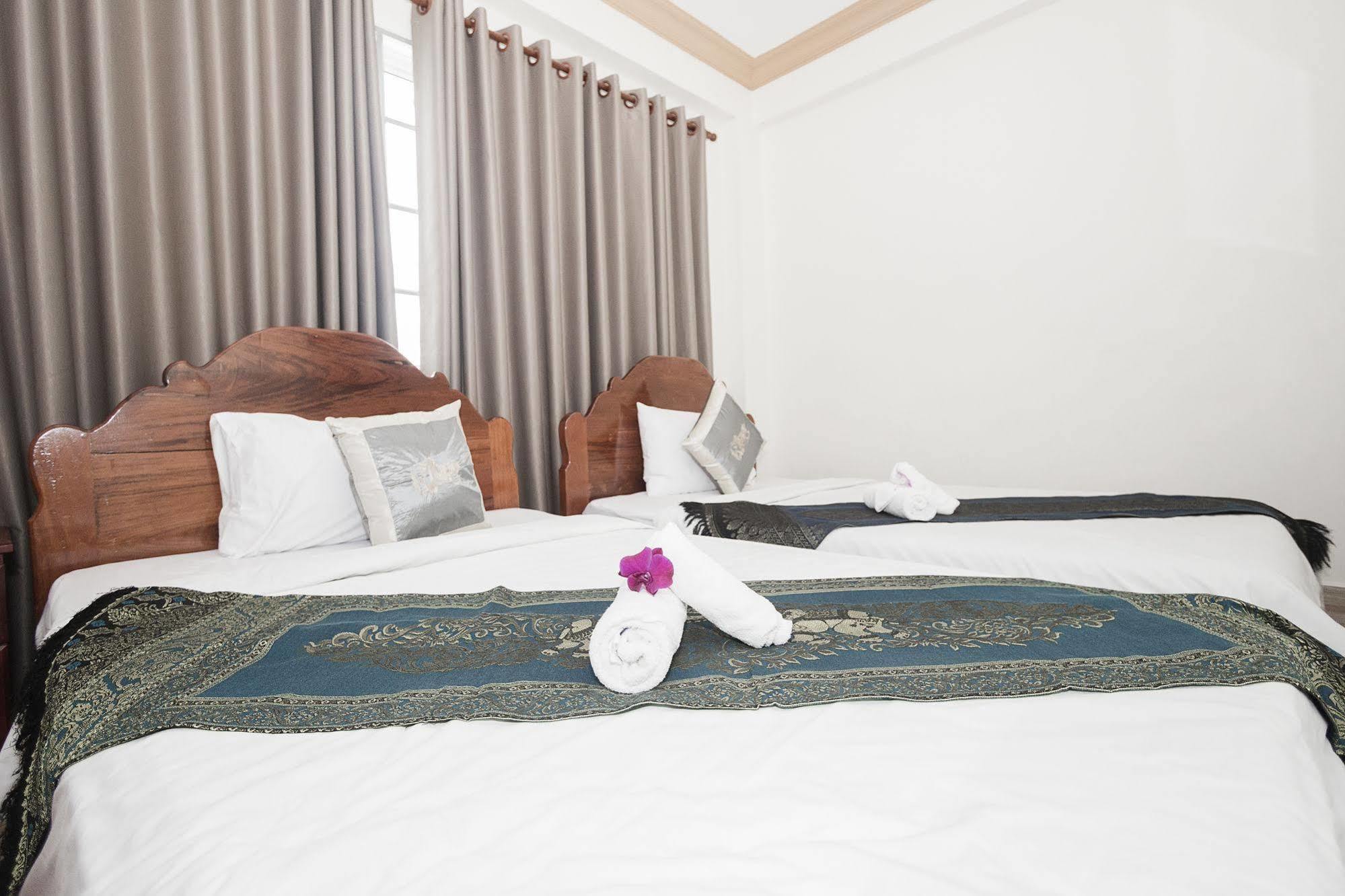 Dynsey Boutique Hotel Phnom Penh Exteriör bild