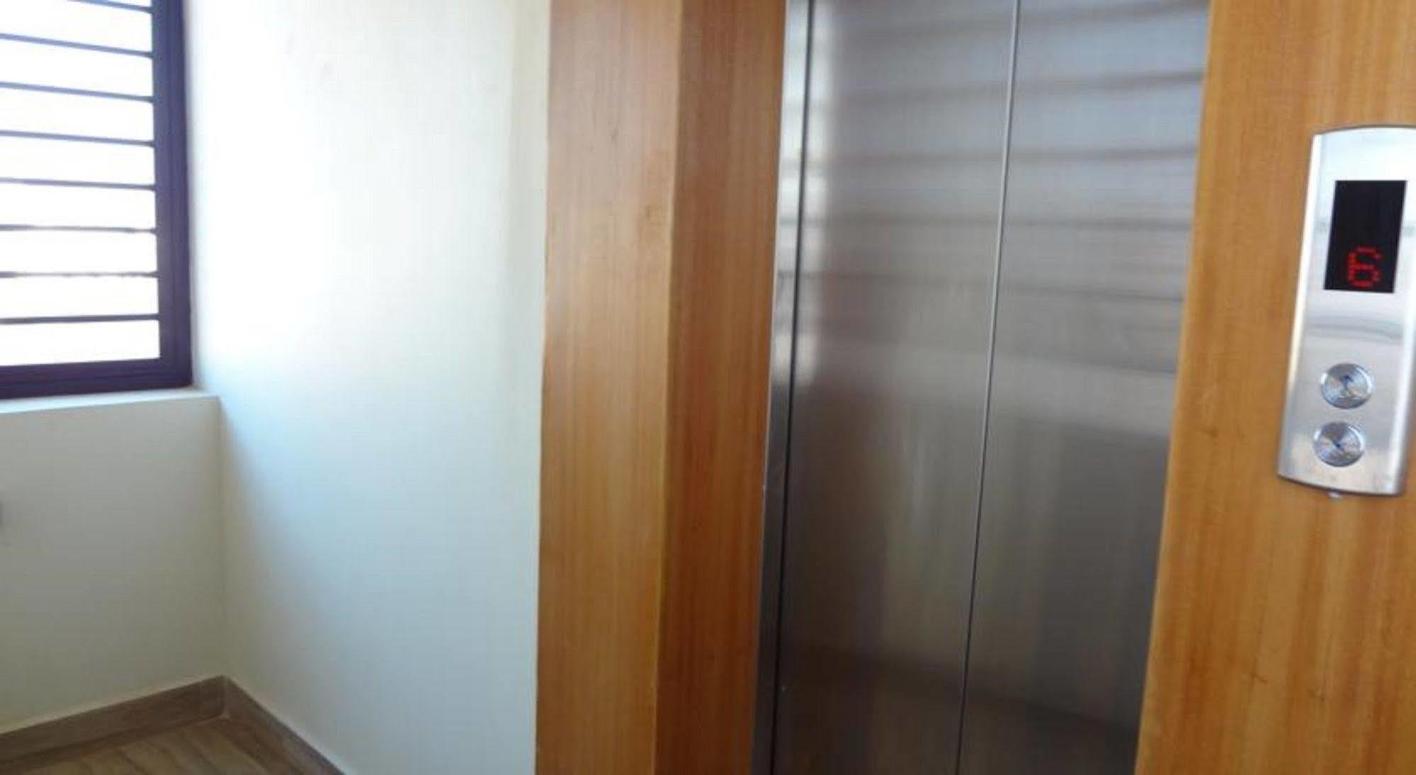 Dynsey Boutique Hotel Phnom Penh Exteriör bild